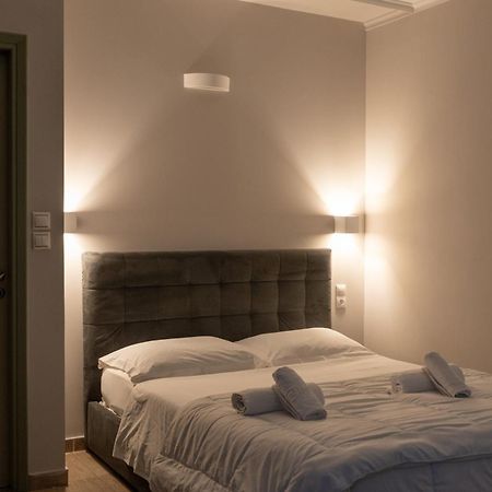 Central Studio - Fully Equiped. Ideal For Couples Patras Exterior foto